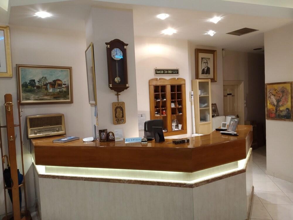 Diethnes Лариса Екстериор снимка