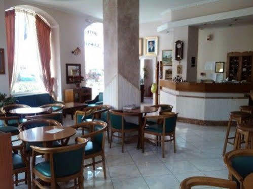 Diethnes Лариса Екстериор снимка